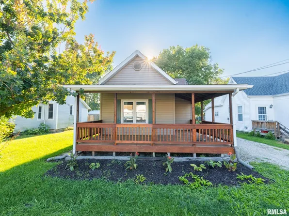 335 S Tremont St, Princeville, IL 61559