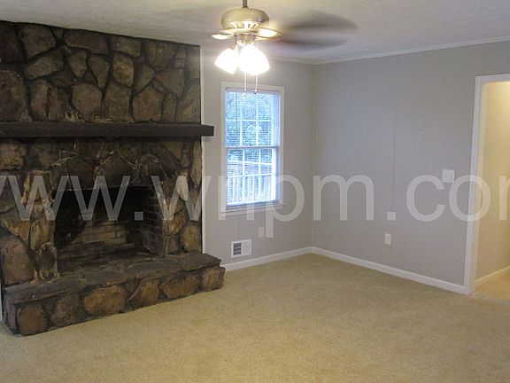 5th image of 3015 Susan Ct