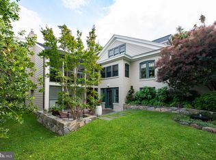 120 W Maple St, Alexandria, VA 22301