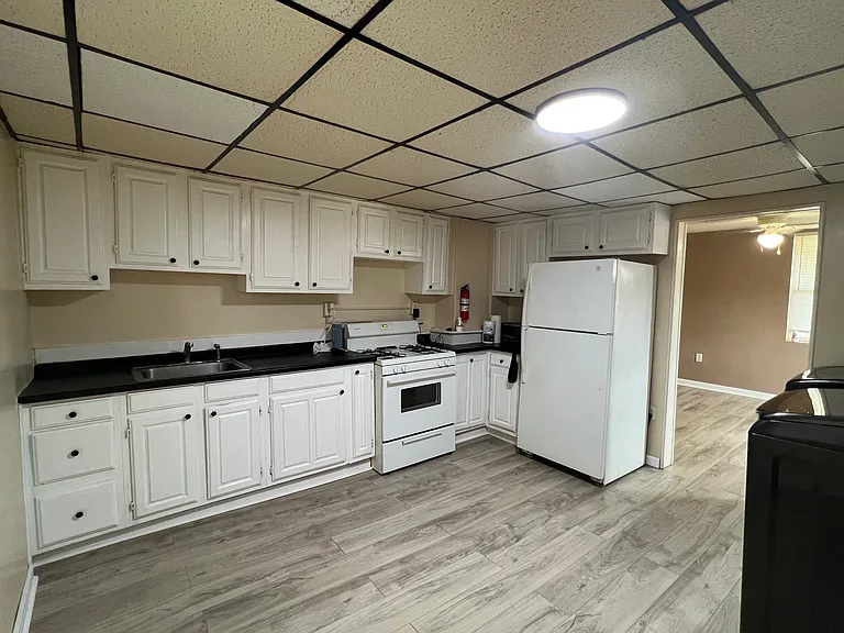 515 Breck St #1 — Photo 2