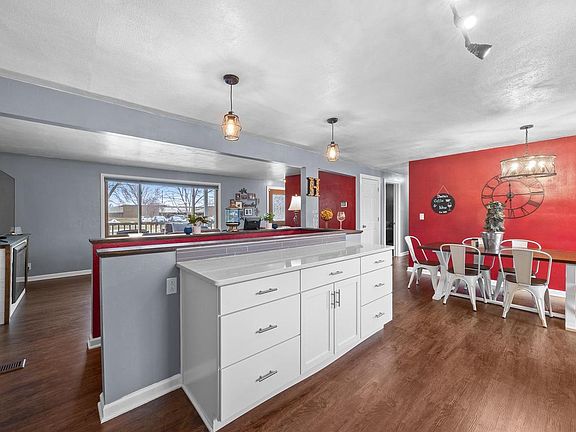 3rd image of 720 POLK STREET