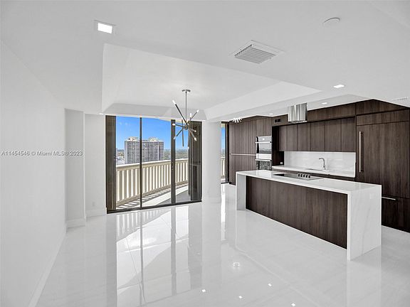 2nd image of 3000 Island Blvd APT 2701