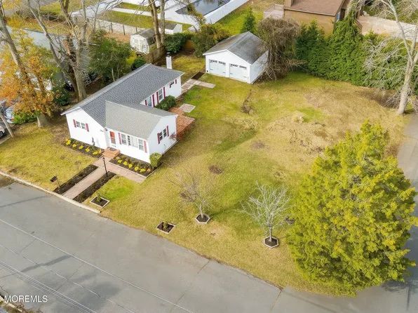 709 Talmadge Avenue, Oakhurst, NJ 07755