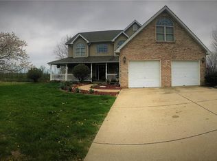 2704 Timberline Dr, Belleville, IL 62226