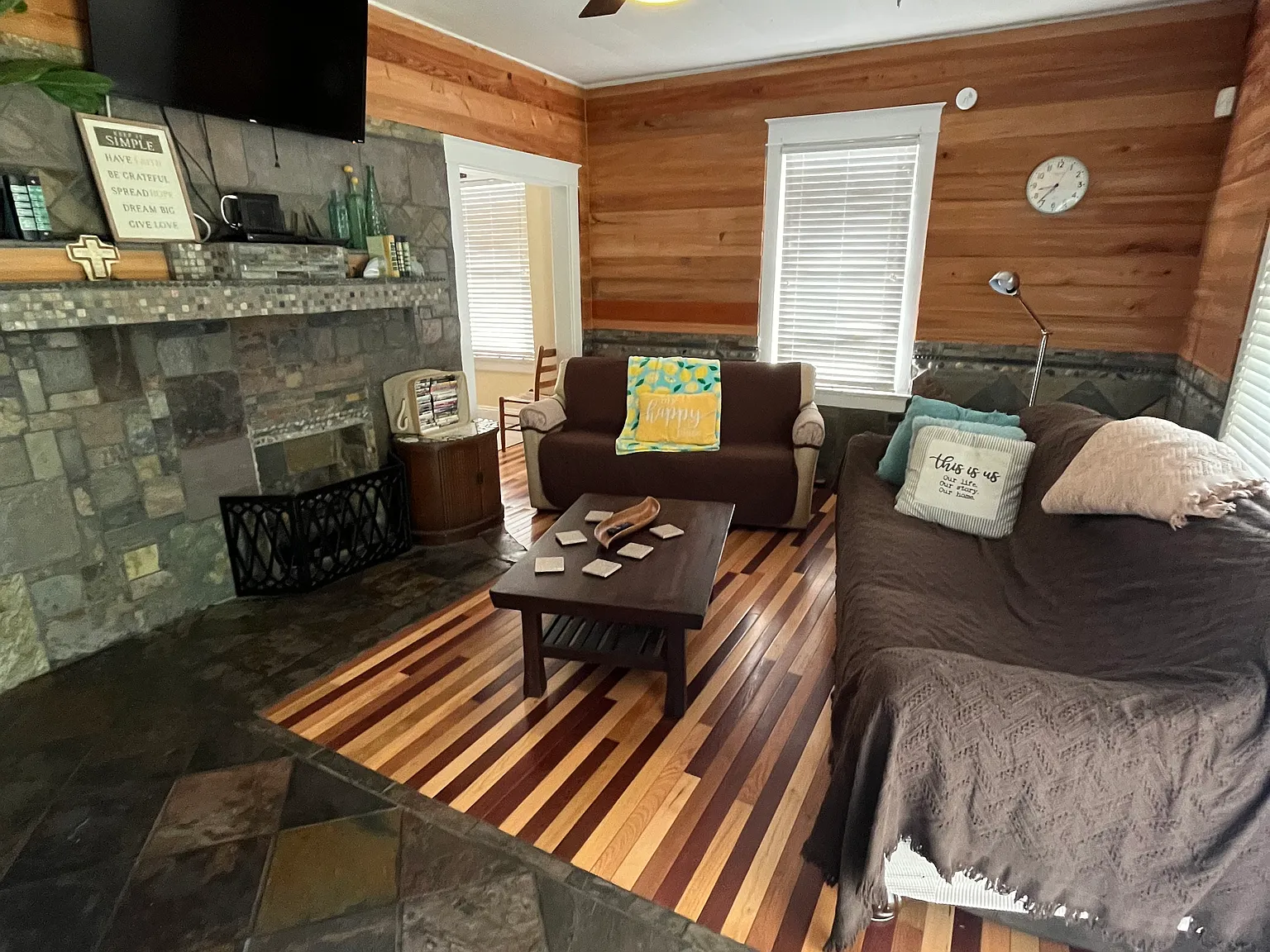 3 bed, 1800 sqft, $2,700 — Photo 3