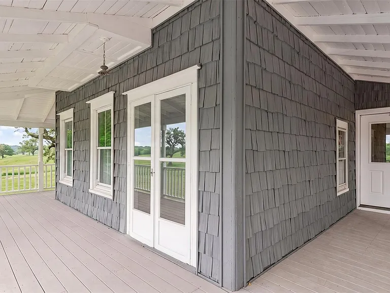 376 Montauk Hwy #A — Photo 5