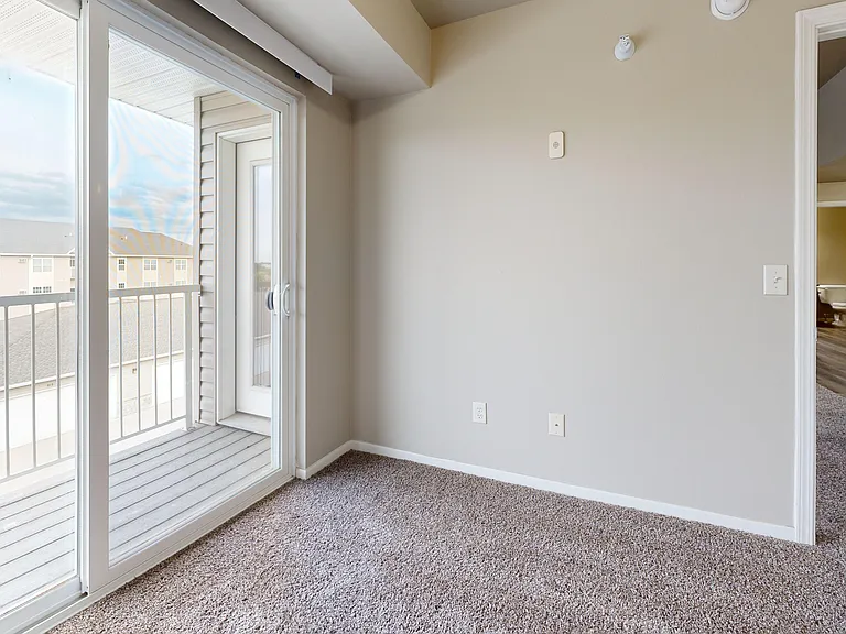 Timber Cove Apartments — Photo 19