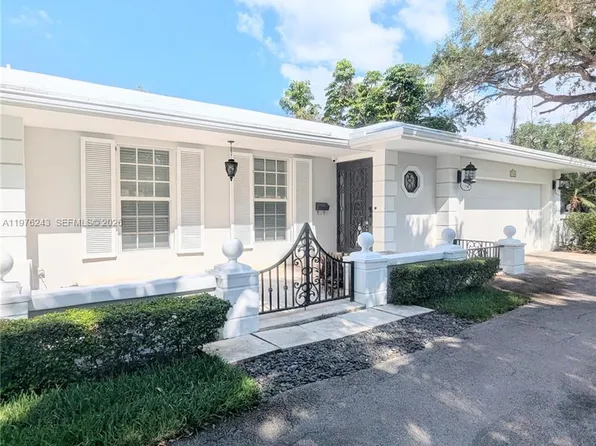 5920 Maynada St, Coral Gables, FL 33146