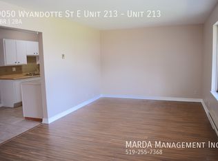9050 Wyandotte St E UNIT 213, Windsor, ON N8S1V5