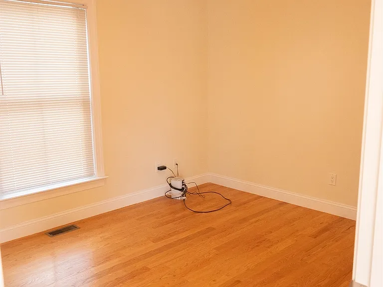 2 Westbrook St #1 — Photo 9