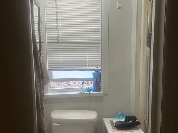 2nd image of 619 N 14th St