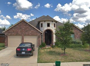 7648 Town Lake Dr, Grand Prairie, TX 75054