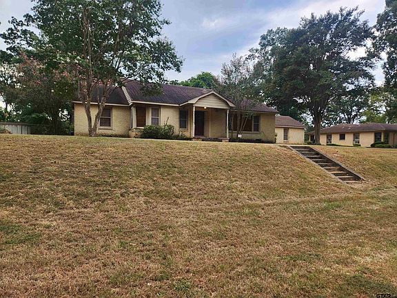 2nd image of 2002 Belvedere Blvd