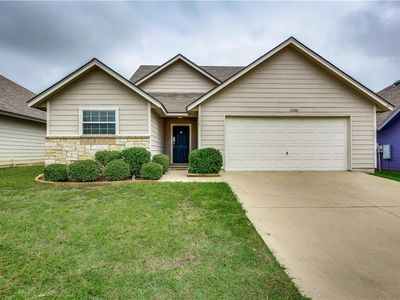2300 Arrowhead Dr, Denton, TX, 76207