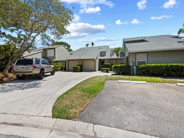 912 NE Sandalwood Place, Jensen Beach, FL 34957