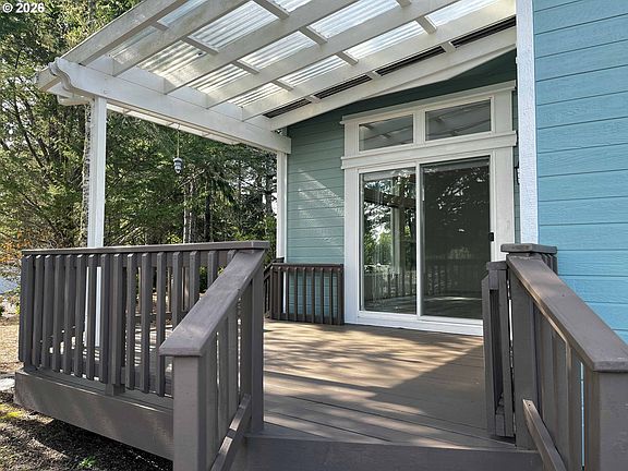 5th image of 614 38th Pl