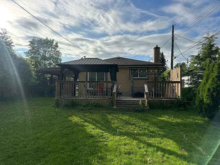 549 Hillside St — Photo 19