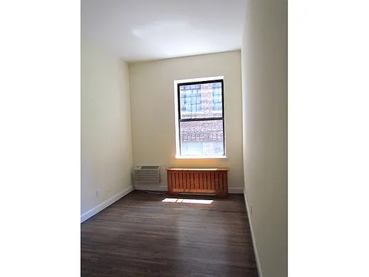 Rented by Mirador Real Estate | media 30