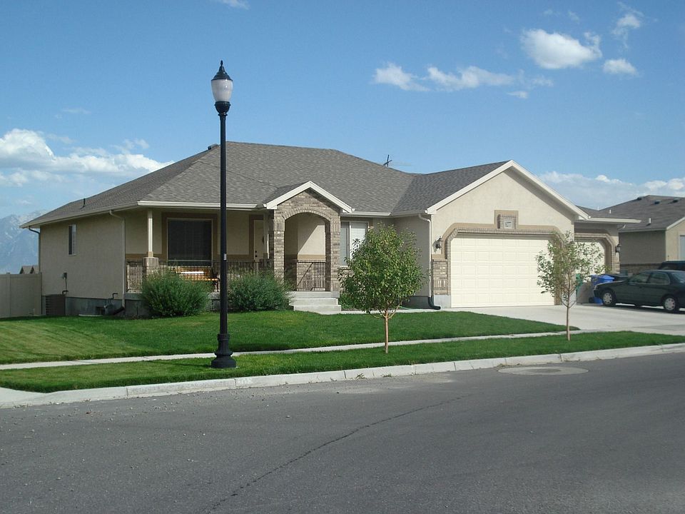 1st image of 8277 S Water Oak Dr