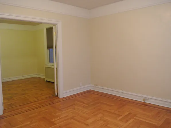 2899 La Salle Ave, Bronx, NY 10461