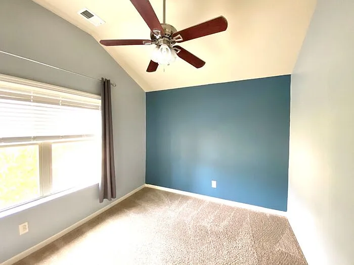 302 Montgomery Way — Photo 22