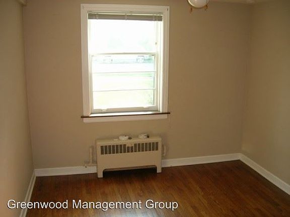 3rd image of 3414 Grove Avenue 3414 Grove Gdn