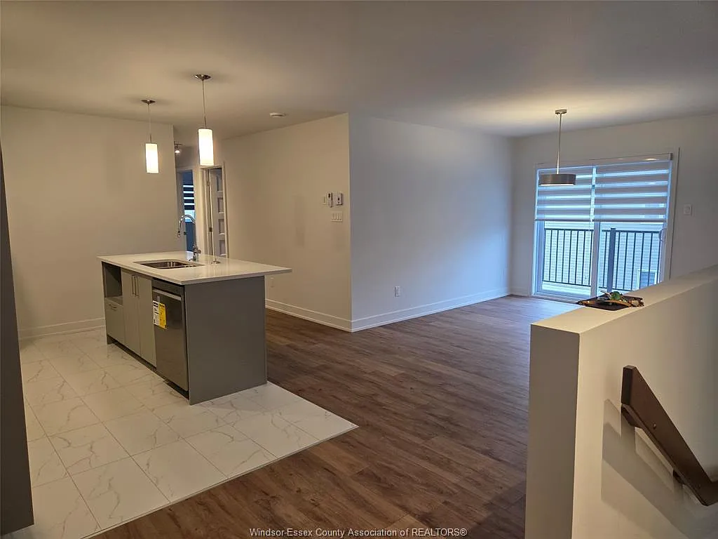 Building Photo - 90 Rutile St