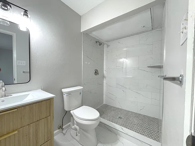 5300 Slay Dr — Photo 15