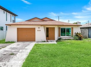 552 95th Ave N, Naples, FL 34108