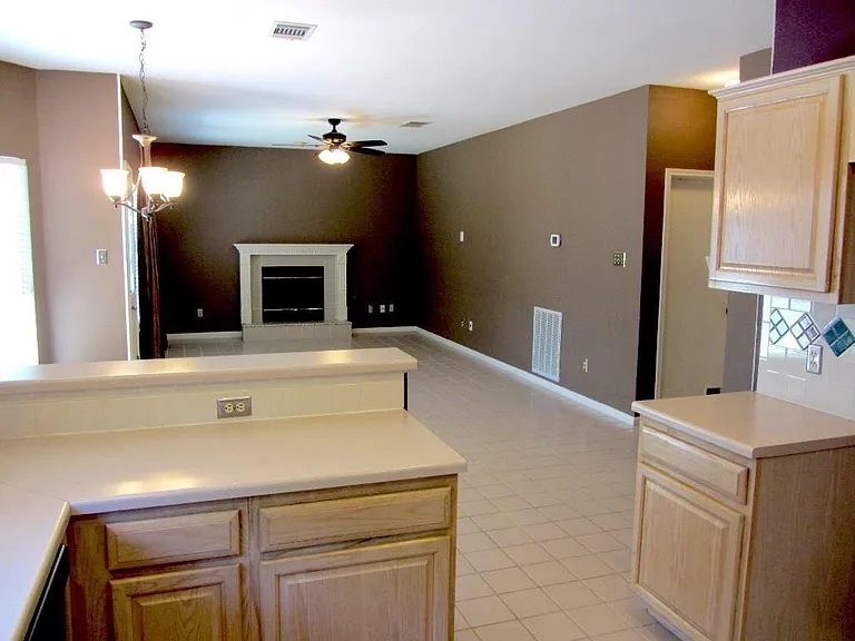 1815 Hickory Ridge Cv — Photo 12