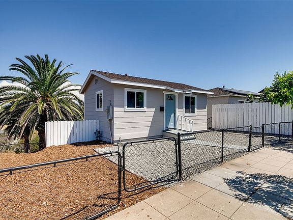 2nd image of 4890 Lantana Dr