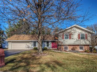 1425 Gettysburg Lndg, Saint Charles, MO 63303