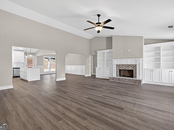 3rd image of 1247 Anderson Thomas Rd #9