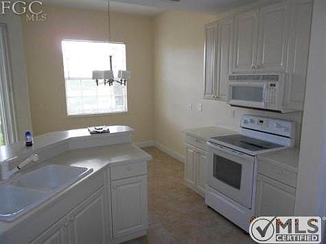 2nd image of 5571 Berkshire Dr APT 102
