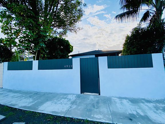 2nd image of 4919 S Centinela Ave