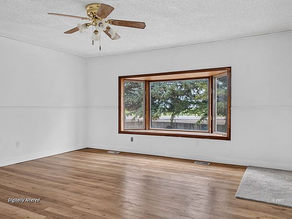 3rd image of 2 Jensen Rd