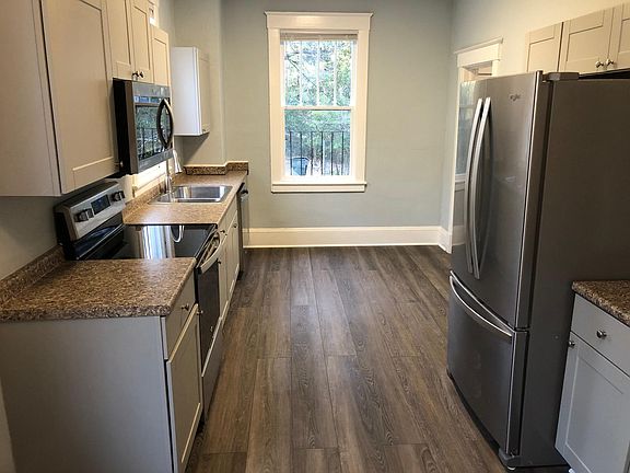 5th image of 532 E Park Ave
