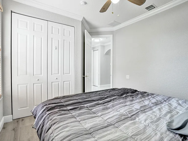 304 NW Bayside Ct — Photo 47