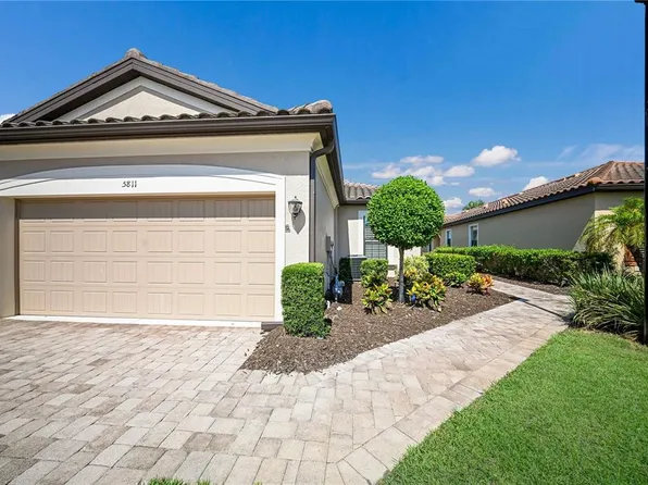 5811 Cavano Dr, Sarasota, FL 34231