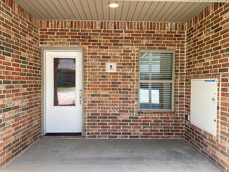 306 S Preston Rd #9 — Photo 2