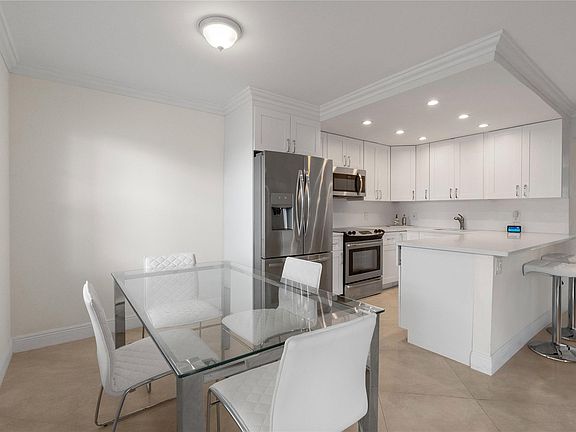 3rd image of 3057 Newport #3057
