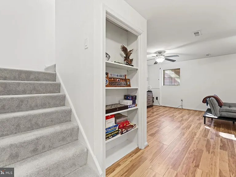 13689 Water Springs Ct — Photo 25
