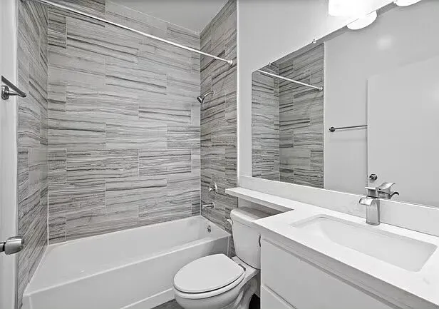 165 N Hoover St — Photo 101