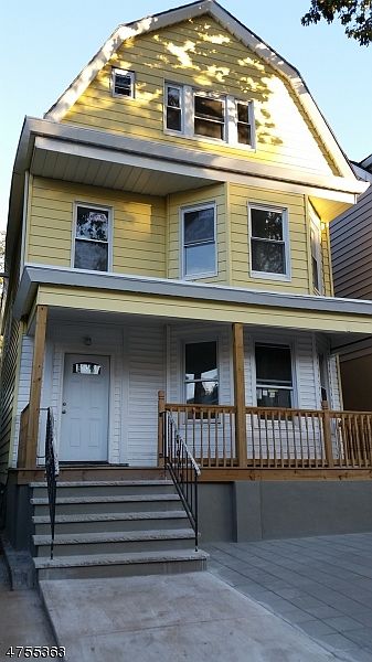 1st image of 182 N 16th St