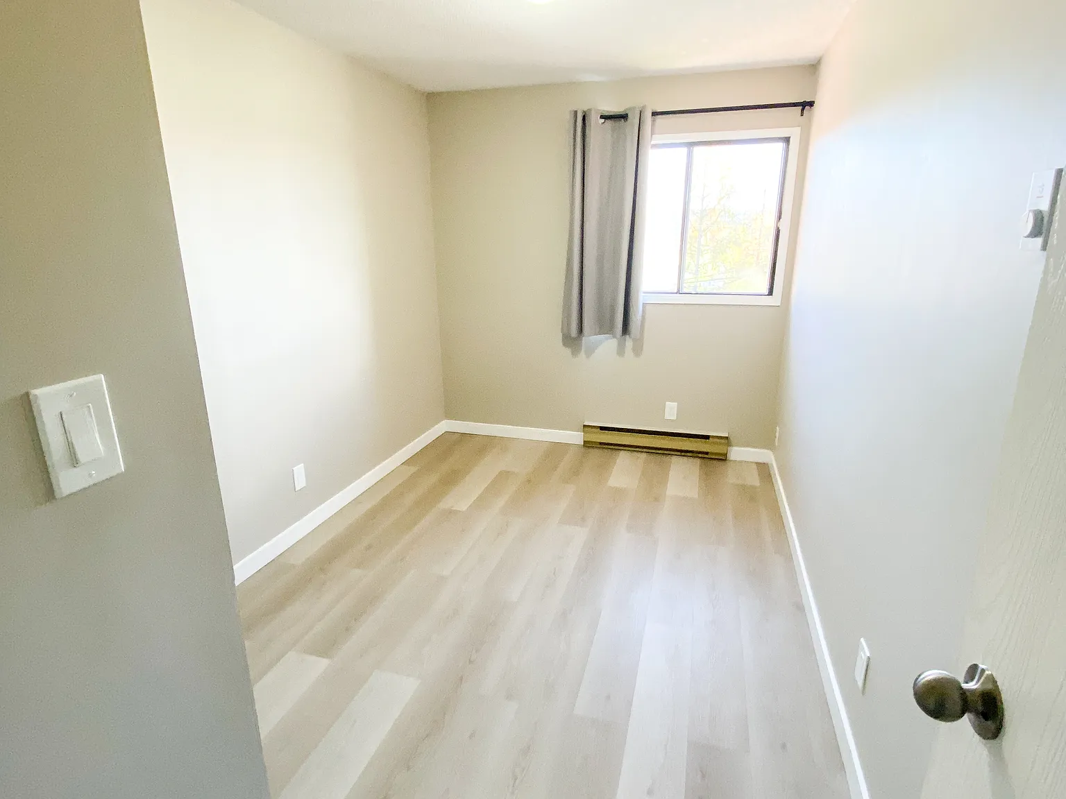 West Pine Apartments — Photo 4