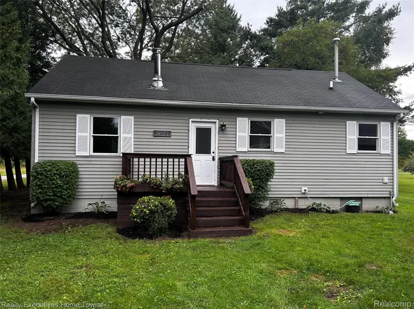 7189 Orchid Rd, Lexington, MI 48450