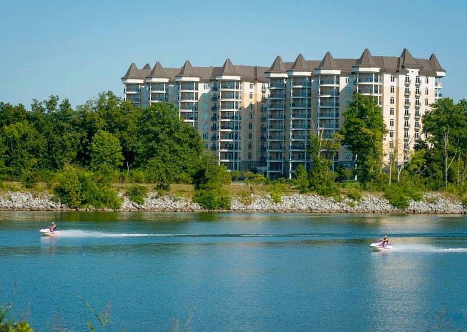 1st image of 400 Warioto Way APT 807