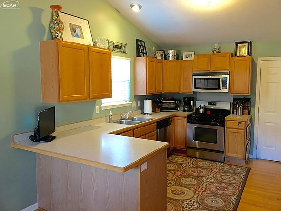 3rd image of 5323 Wheat Way Ave