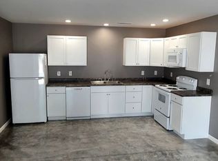 308 N Main St #10, Ewing, MO 63440