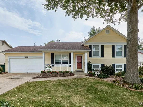 1270 Poseidon Ct, Saint Peters, MO 63376